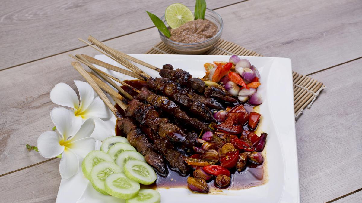 Sate Kambing Muda Putra Marto: Rasa yang Bikin Kembali ke Cilacap
